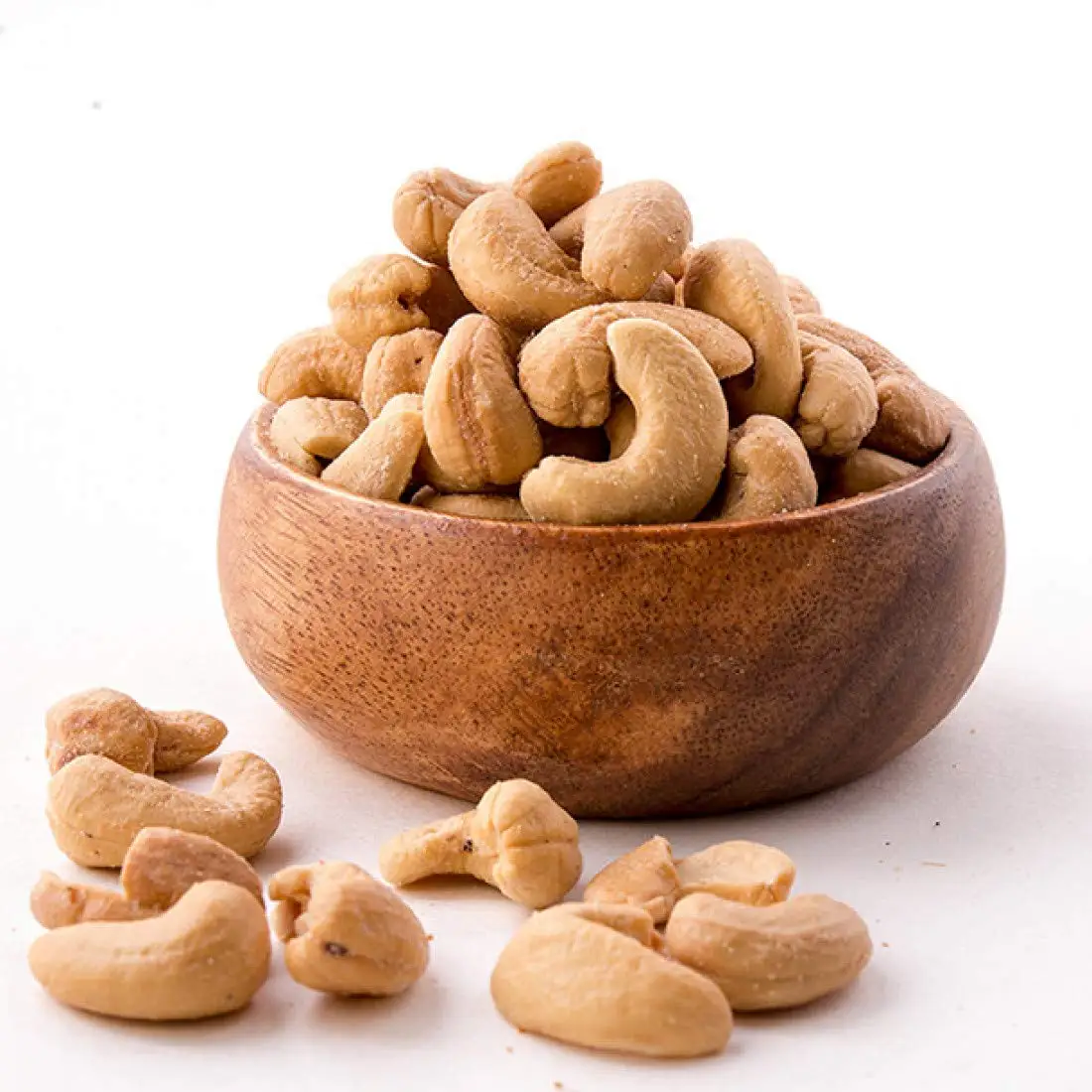 WHOLESALE BEST PRICE HIGH QUALITY DRIED AND WHITE COLOR BROKEN CASHEW NUTS / BROKEN CASHEW KERNELS