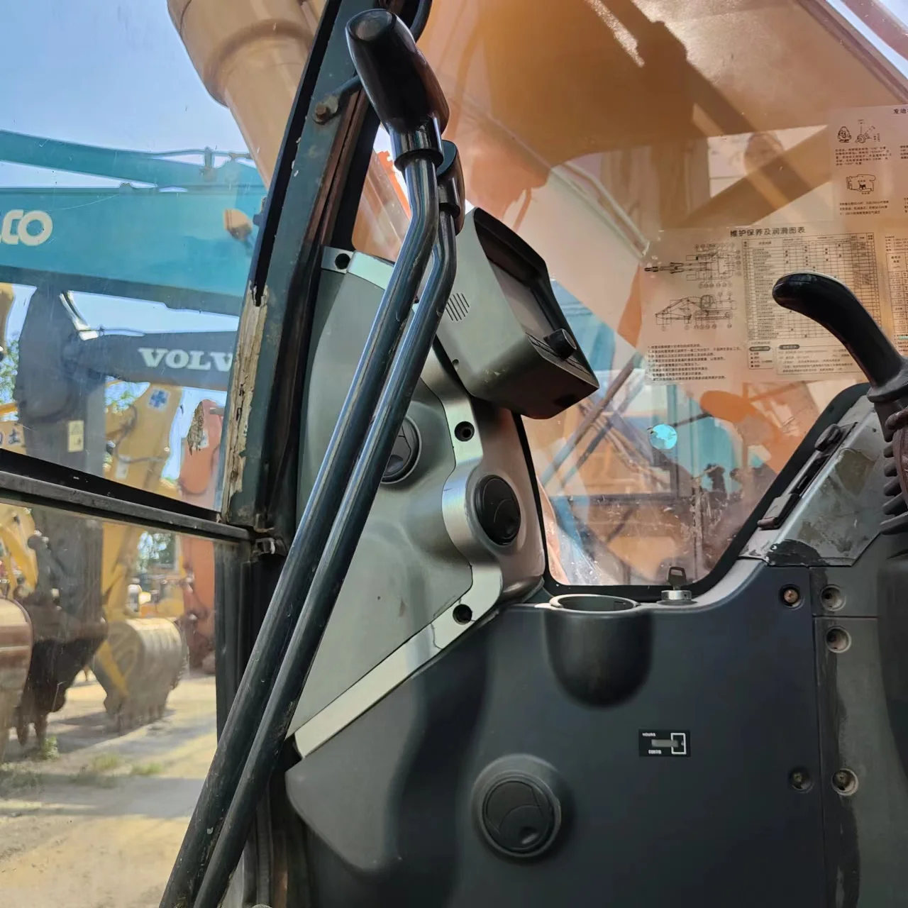 Used Korea original Hyundai R215-9C hydraulic crawler excavator digger hot selling construction equipment in China