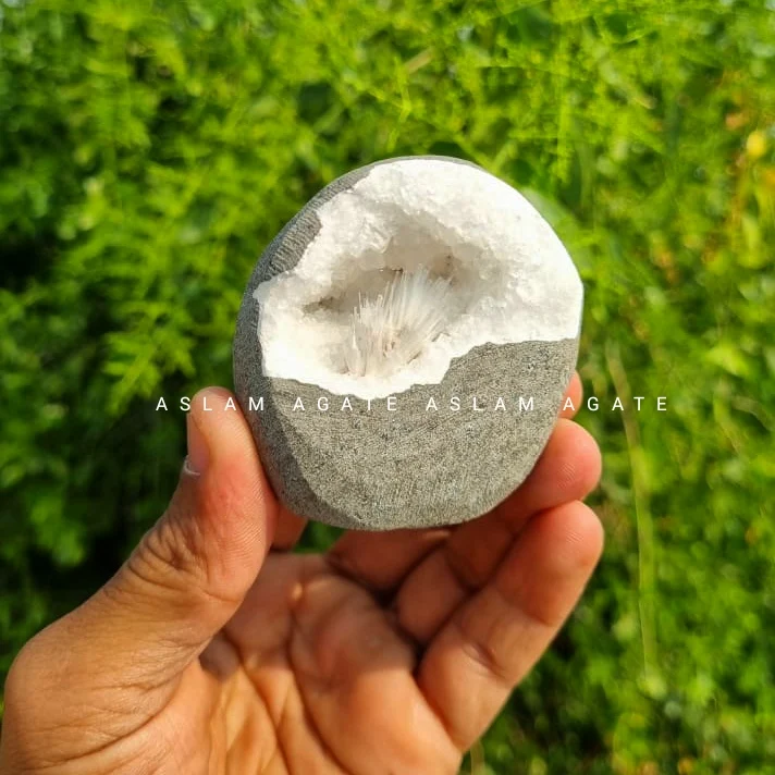 Best Quality Natural Scolecite Crystals Clusters Minerals Specimen Wholesale Clusters For Home Decoration And  Business Gifts