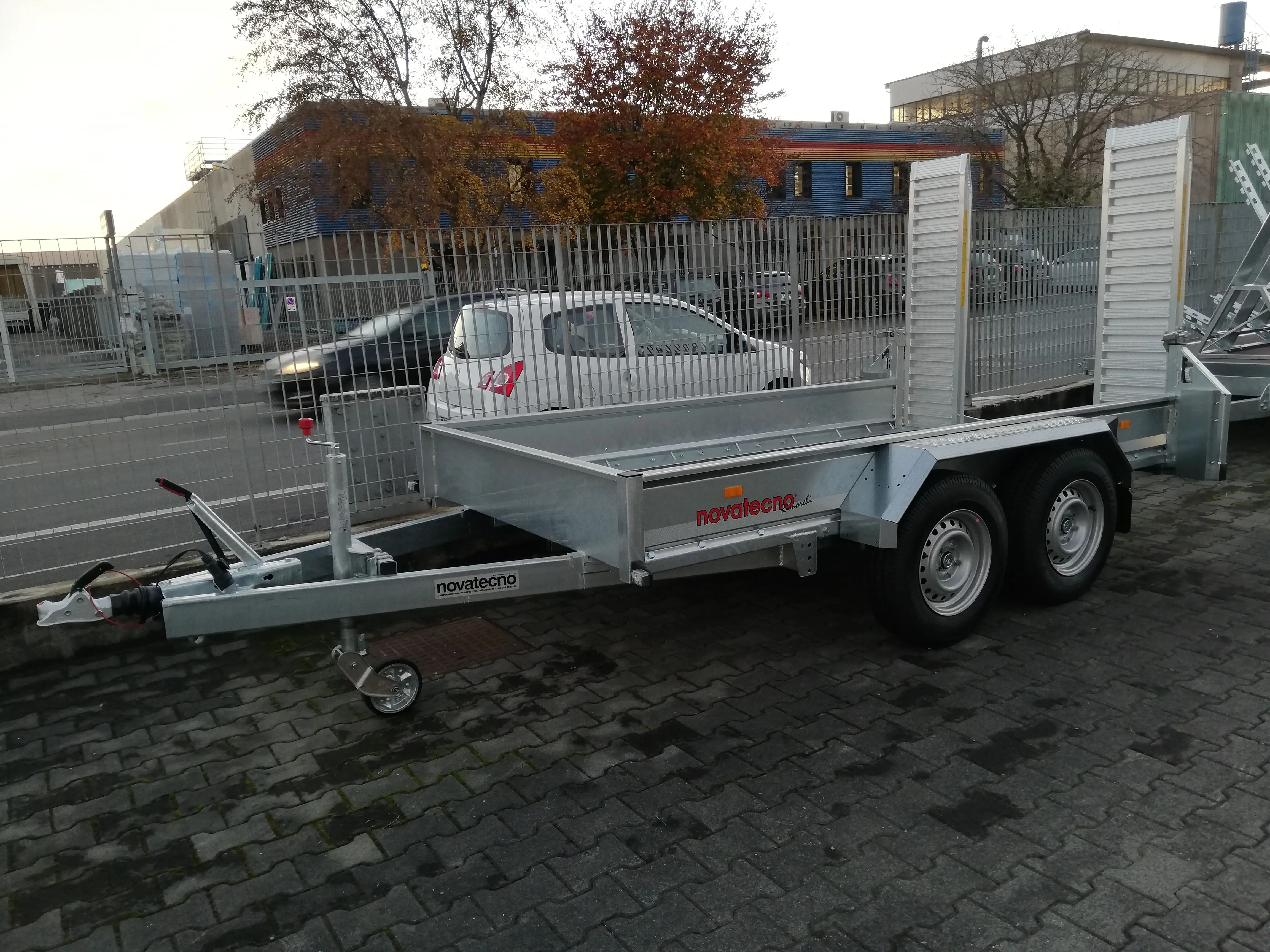 italian quality trailer for machinery vehicles tractors and operating machines 356 MAT 300 T/16