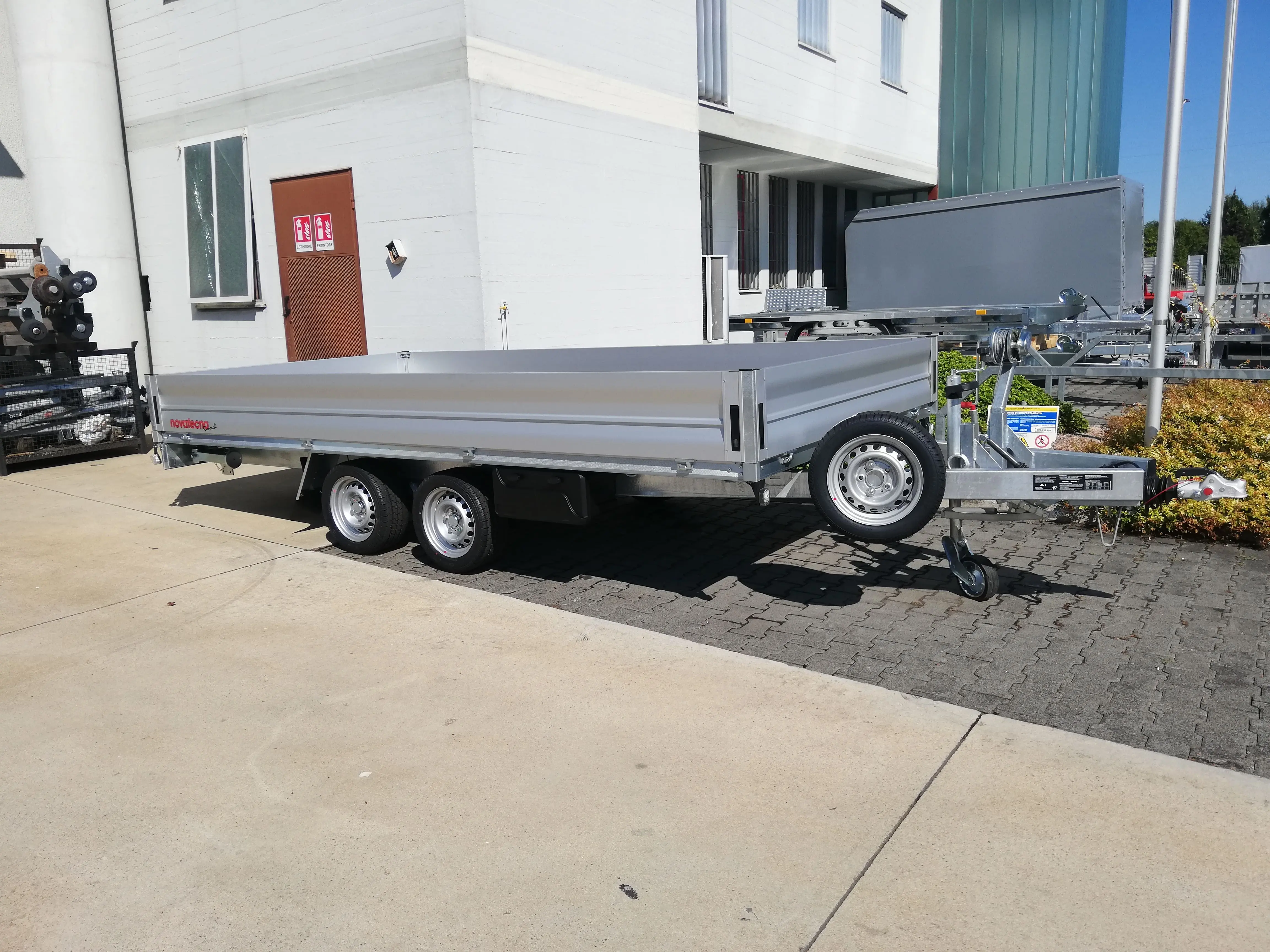 italian quality compact rear tipper trailer 327 UNI 420T ideal for work and leisure