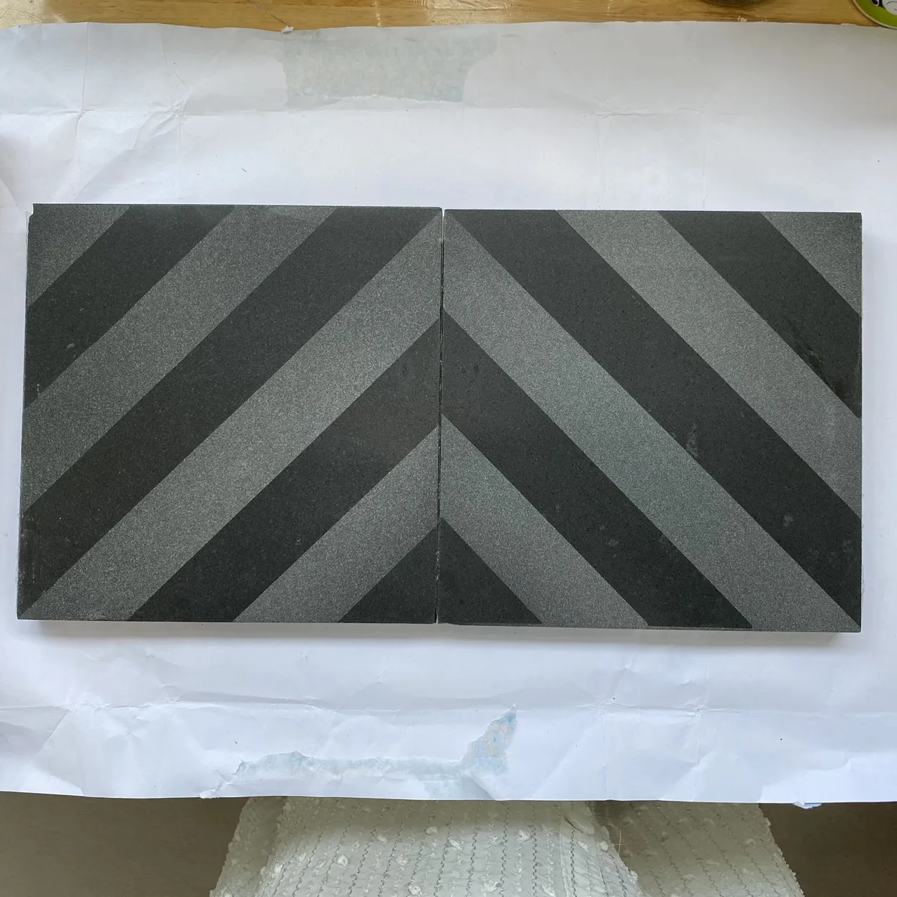 Best Quality Volcanic Black Basalt Natural Stone Tiles for Floor Customized Sizes Slabs Tiles Glazed Honed Basalt Tiles