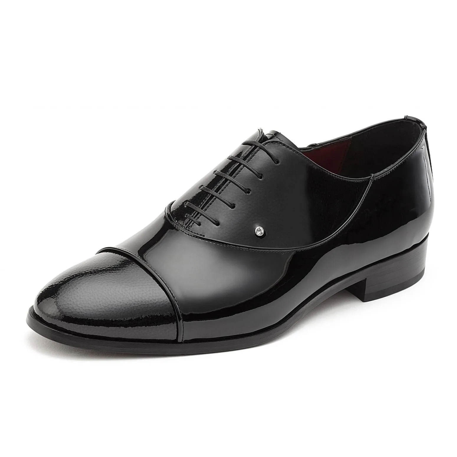 Timeless Italian elegance: black patent oxford