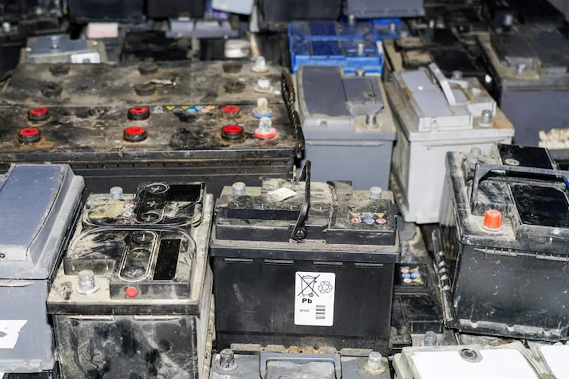 lead-acid-battery-scraps.jpg