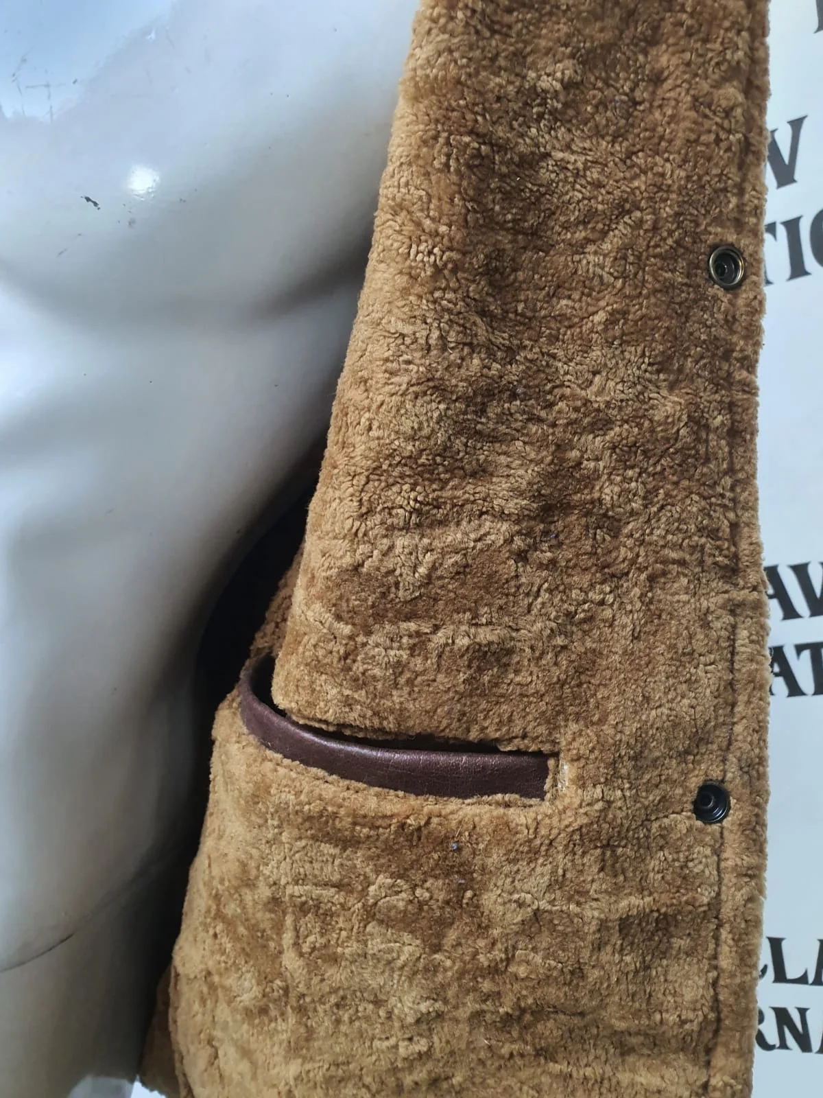 2022 Genuine Shearling Coat Men Real Natural Sheepskin Winter B3 Bomber Jacket customised jackets wholesale