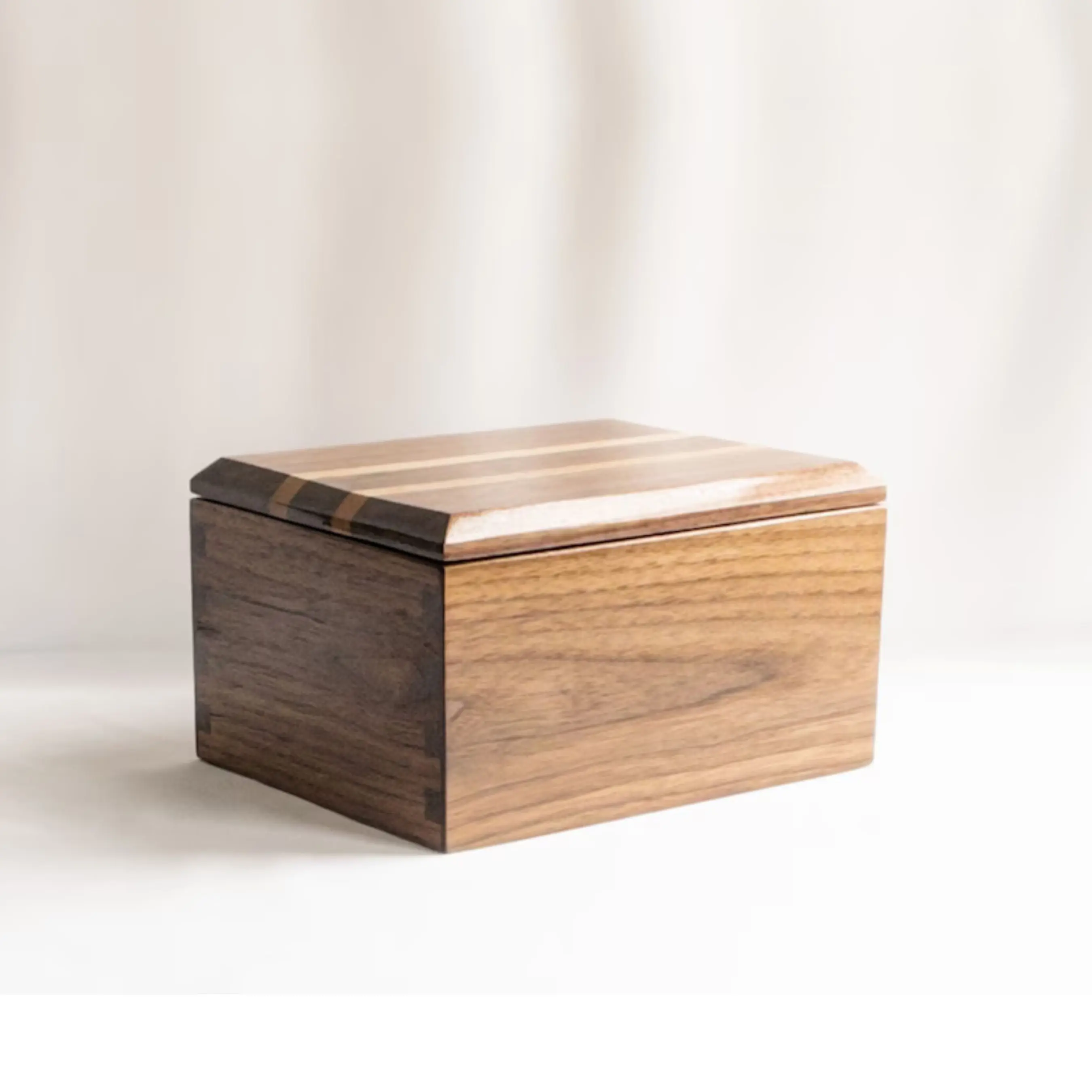 agate Hot Sales Decorative Natural Wooden Storage Box Handcrafted Design Natural Wood Box Acacia Wood Box