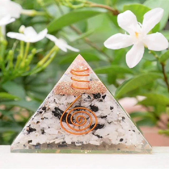 wholesale natural agate stone high flashy rainbow moonstone chips orgone orgonite pyramid