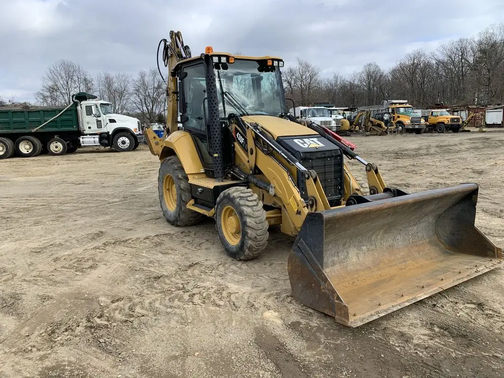 Экскаватор-погрузчик Cat 430F для продажи