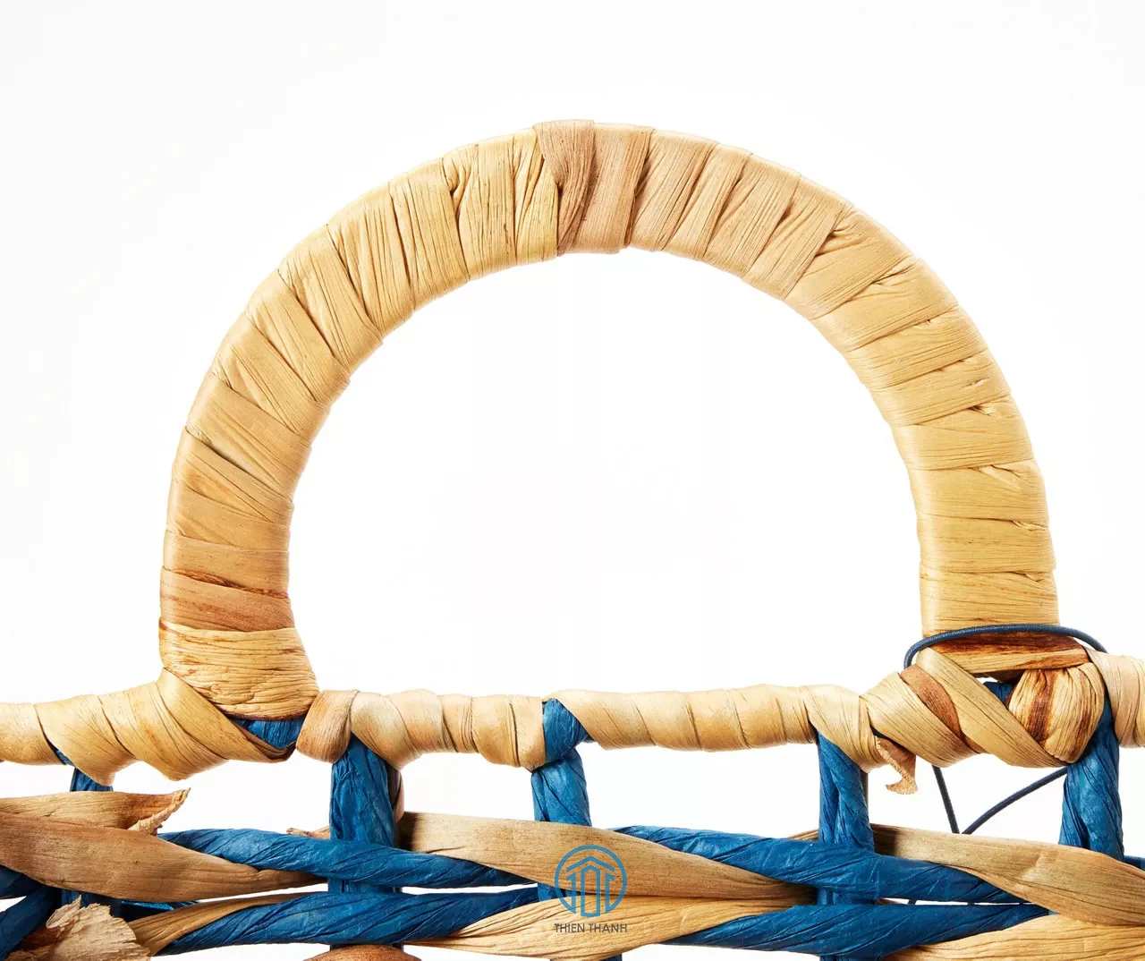 New design natural handmade water hyacinth storage basket wall hanging for home decoration made in wholesaler of Vietnam