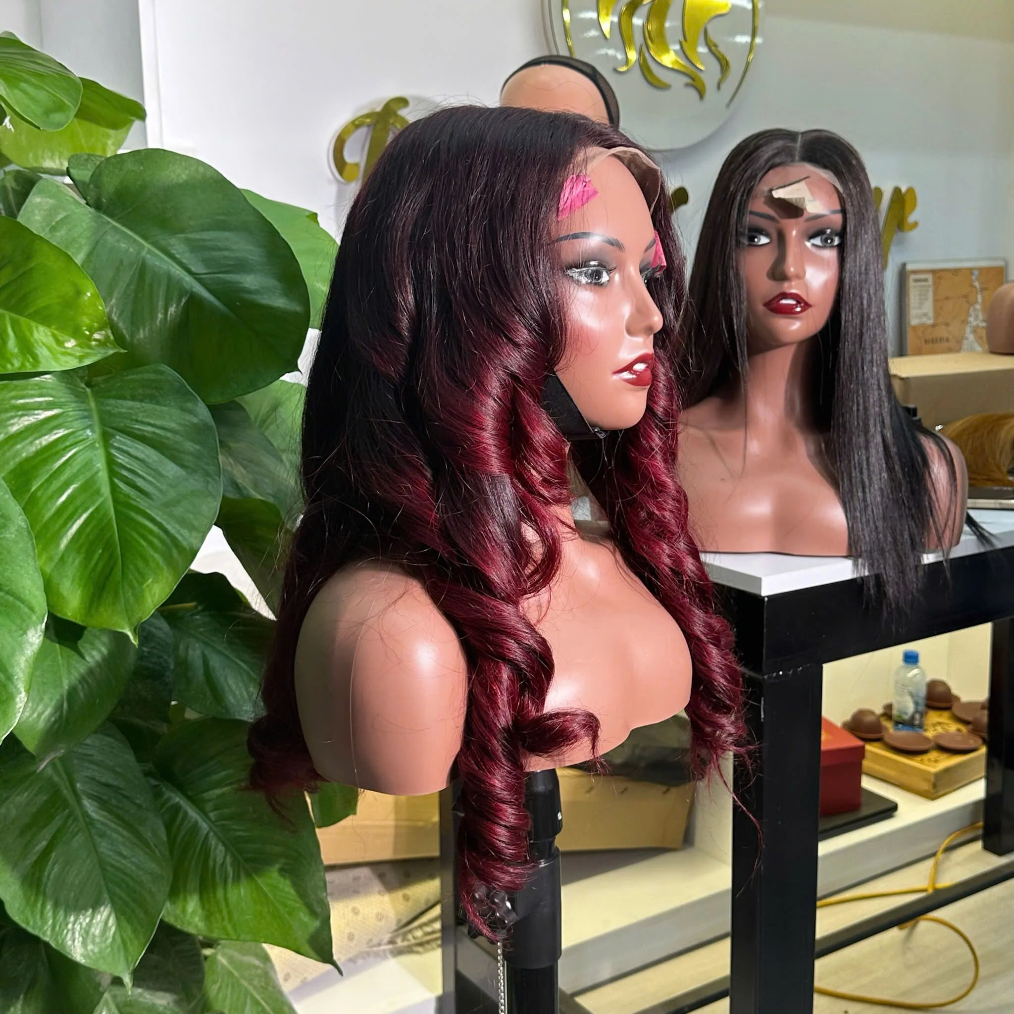 Christmas Sale Customized Ombre Burgundy Bourcy Curl Wigs 100% Vietnamnese Human Hair Soft Luxury Wavy Hair Texture