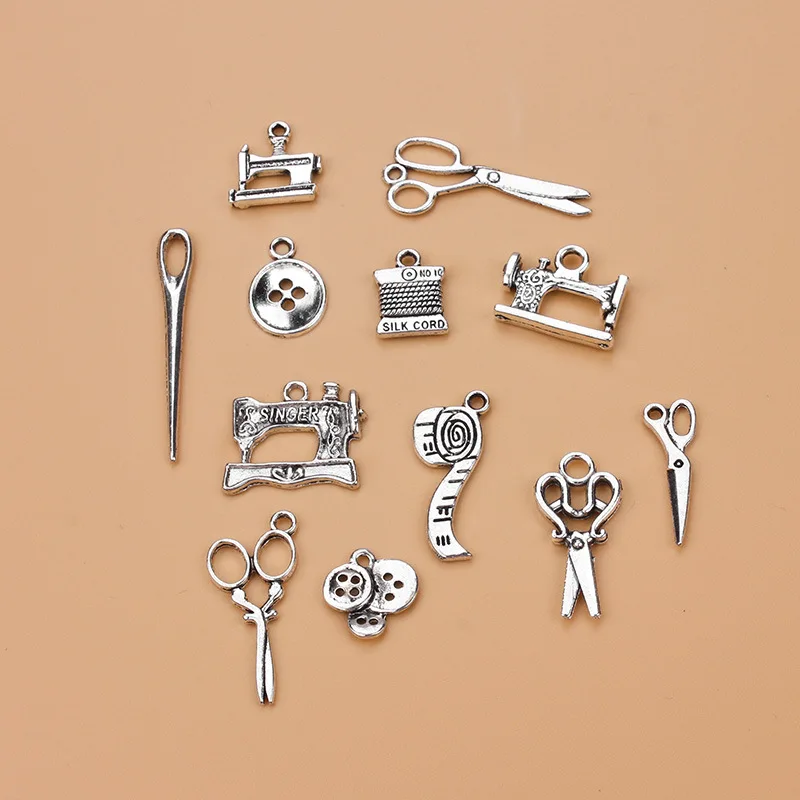 Kingcome Wholesale Ornament Accessories for Diy Making Necklace Bracelet Parts Tibetan Silver Alloy Scissors Ornament Pendant