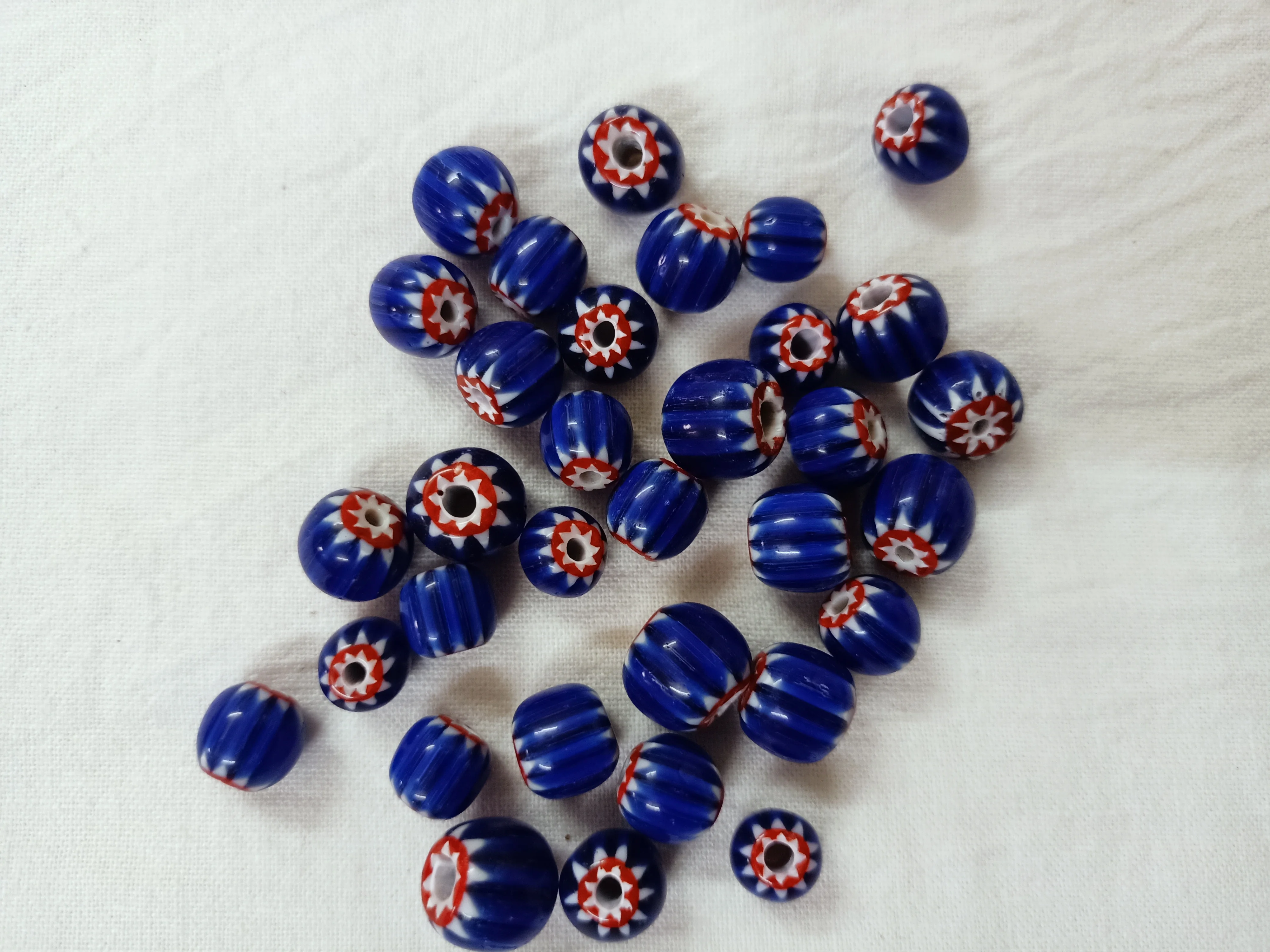 custom made shiny chevron glass beads in size 7 mm onwards ideal for jewelry designers and bead stores