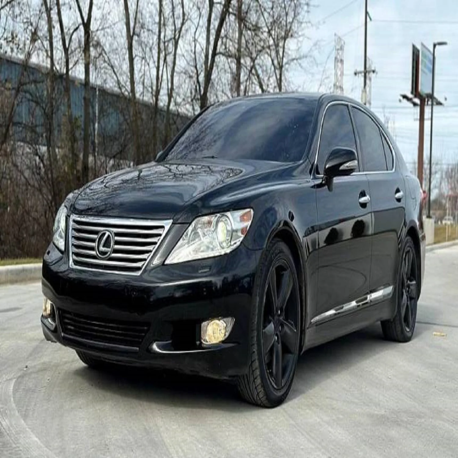 Использованный 2011 Lexus LS 460