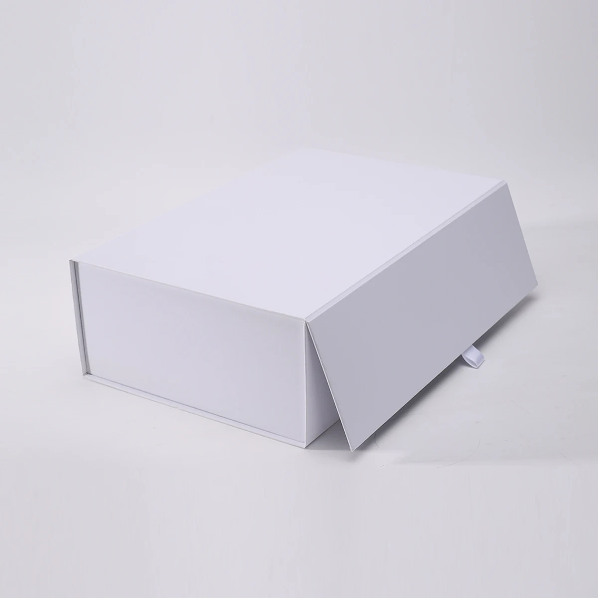 Factory Custom Logo White  Shopping Box With Underwear Men Paper Gift Box For Lingerie Women Packaging Box