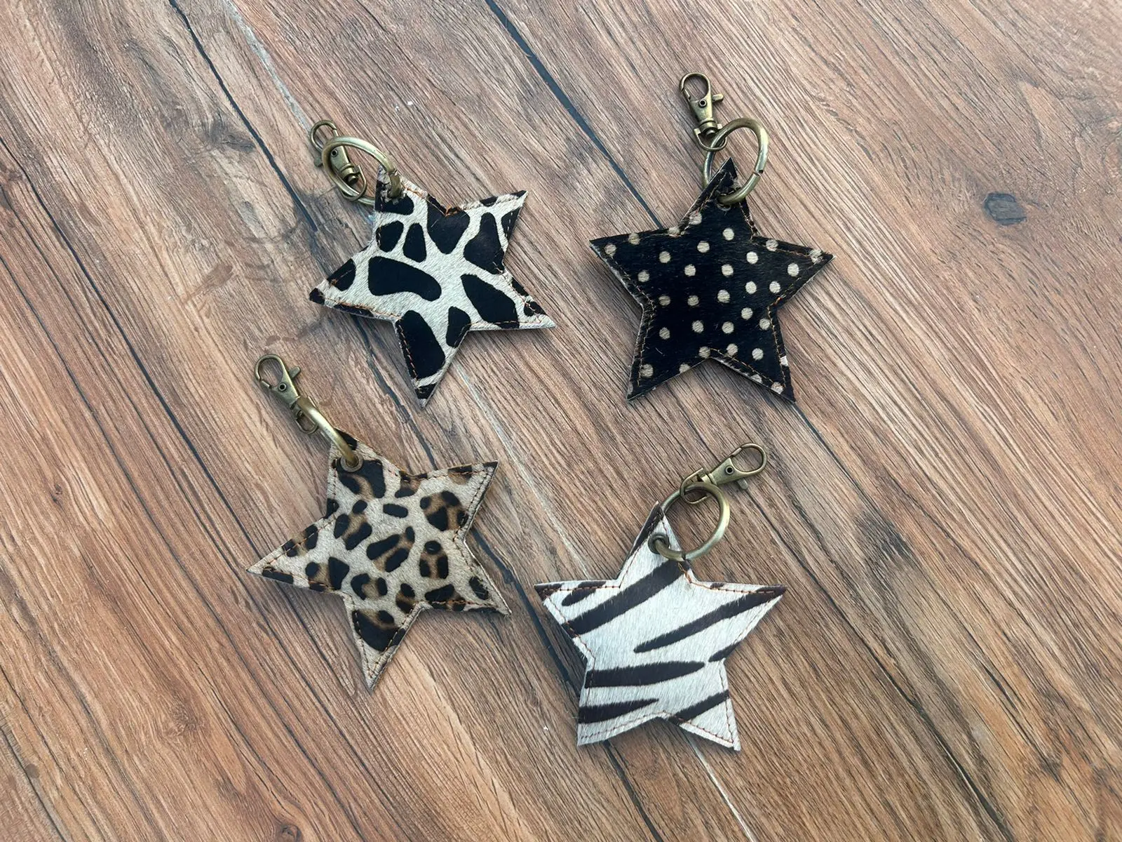 New Unique Style Cowhide Leather Keychain  Cowhide Leather Keyrings Stylish Keychain Hot Selling Real Fur keychain