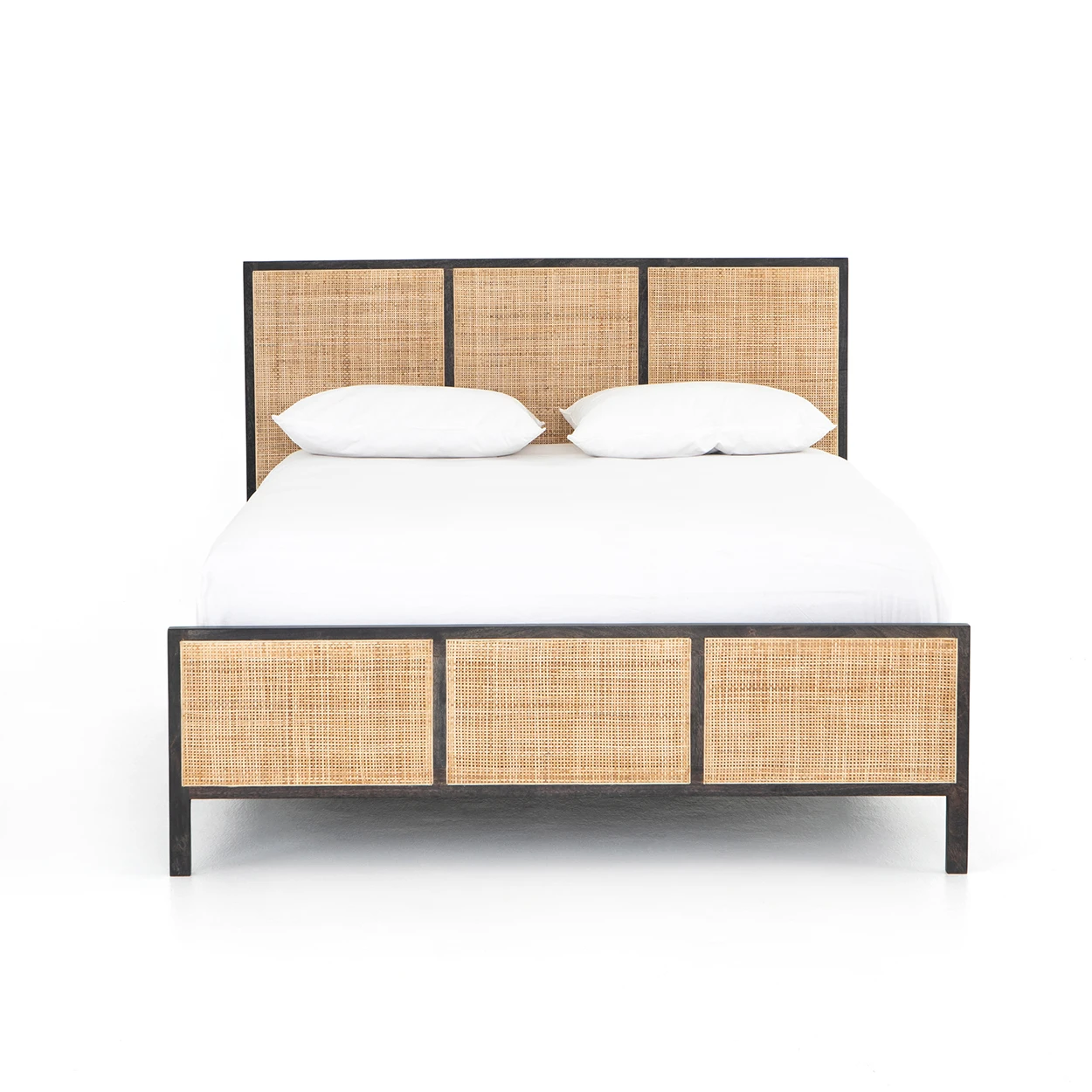 Hot Sale New Arrival 100% Indonesia Original Luxurious Classic Modern Wood Combined With The Rattan Cane Wicker Bed