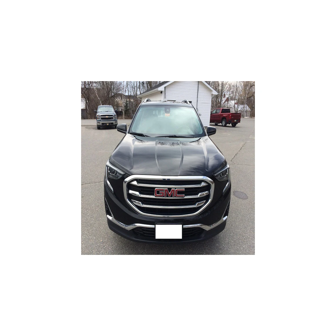 GMC Acadia Denali с роскошным интерьером и семейными функциями