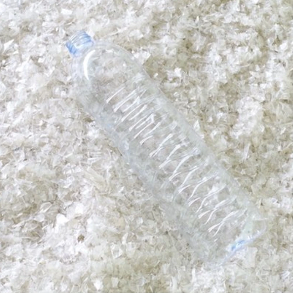 Pet Flakes : 100% Clear Recycled Plastic Scraps/Cold And Hot Washed PET Bottle Flakes