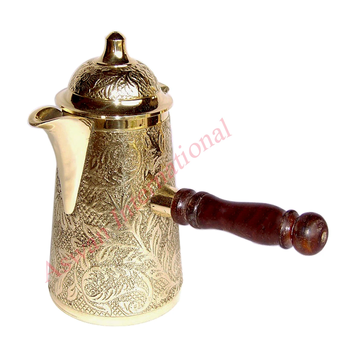 Minimal Price  Hot Selling Turkish Arabian Hammered Coffee And Milk Pot With Wooden Handles Metal Hammered Tea Po
