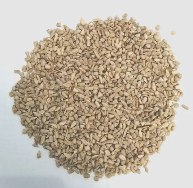Birds Seeds Chips Grade Sunflower kernels Animal Feed Birds Mix Wholesale BREVIS Packaging New Crop Bulgaria Horse