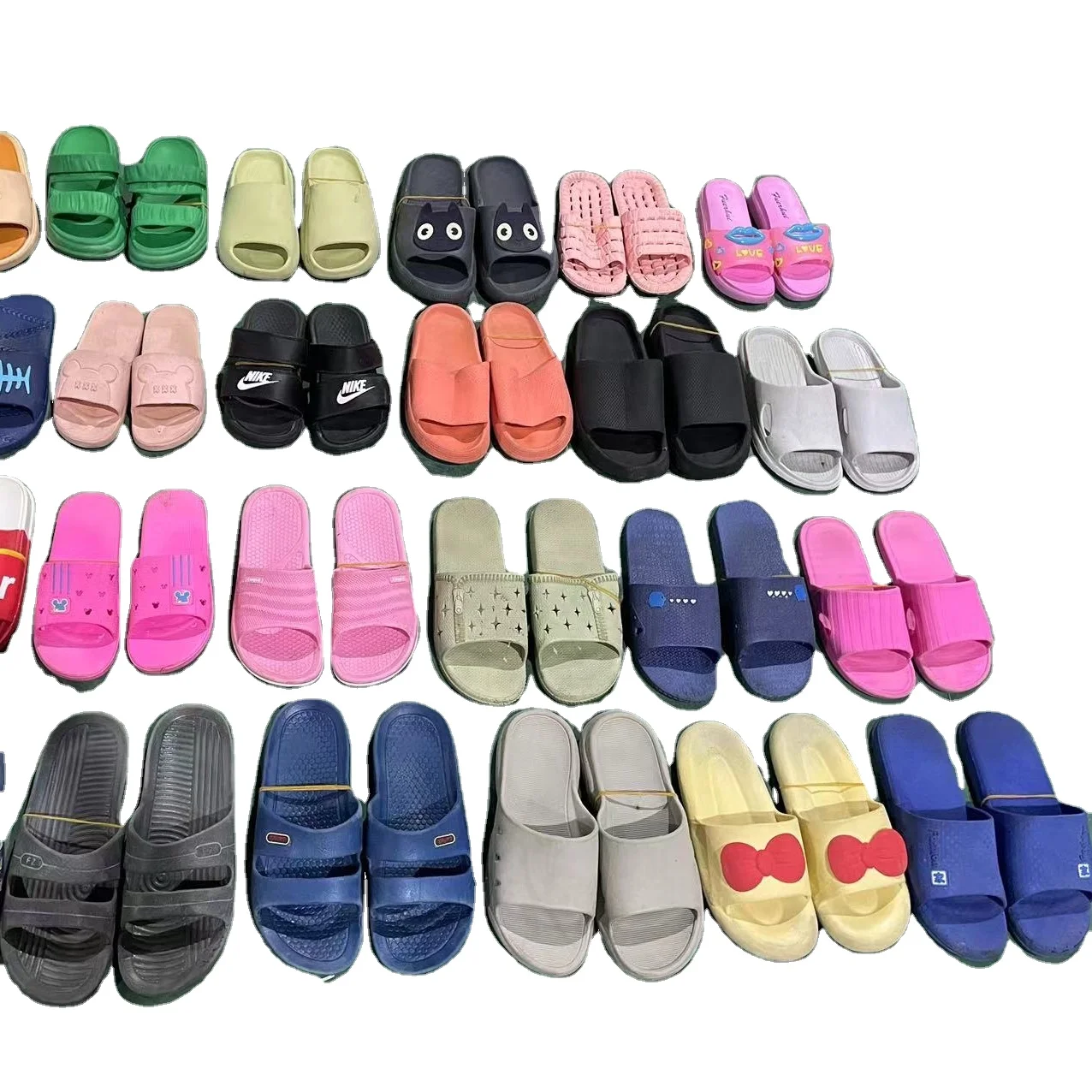 2023 China Factory New Design Men Sports Shoes Male Rolling Used Shoes Cheap Price Sneakers Stock