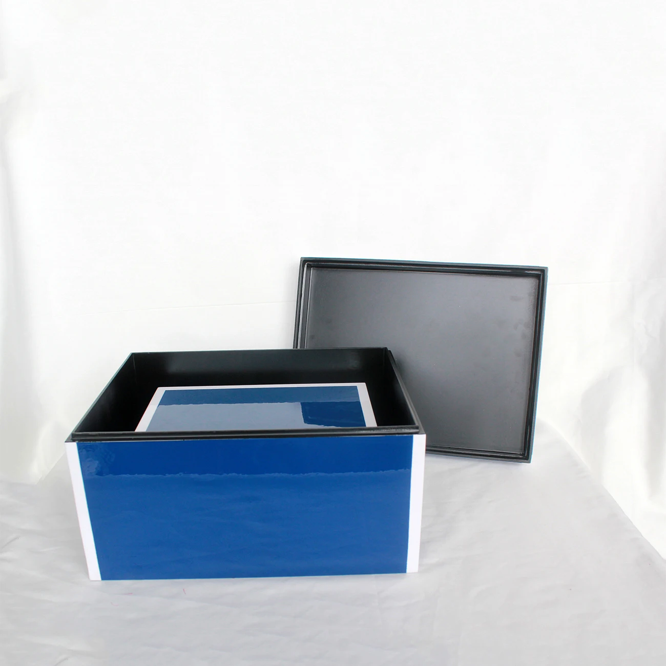 Blue lacquered jewelry boxes from Vietnam