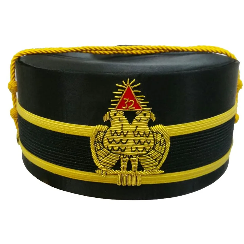 Masonic hat carrying case Round in all colors Rexene red inside of the case and with zip masonic cap case