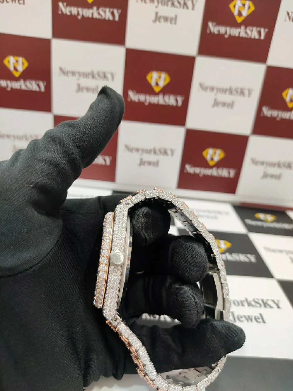 Latest Design Luxury Customize Stainless Steel VVS Moissanite Diamond Micro Setting Iced Out Hip Hop Wrist Watch For Women