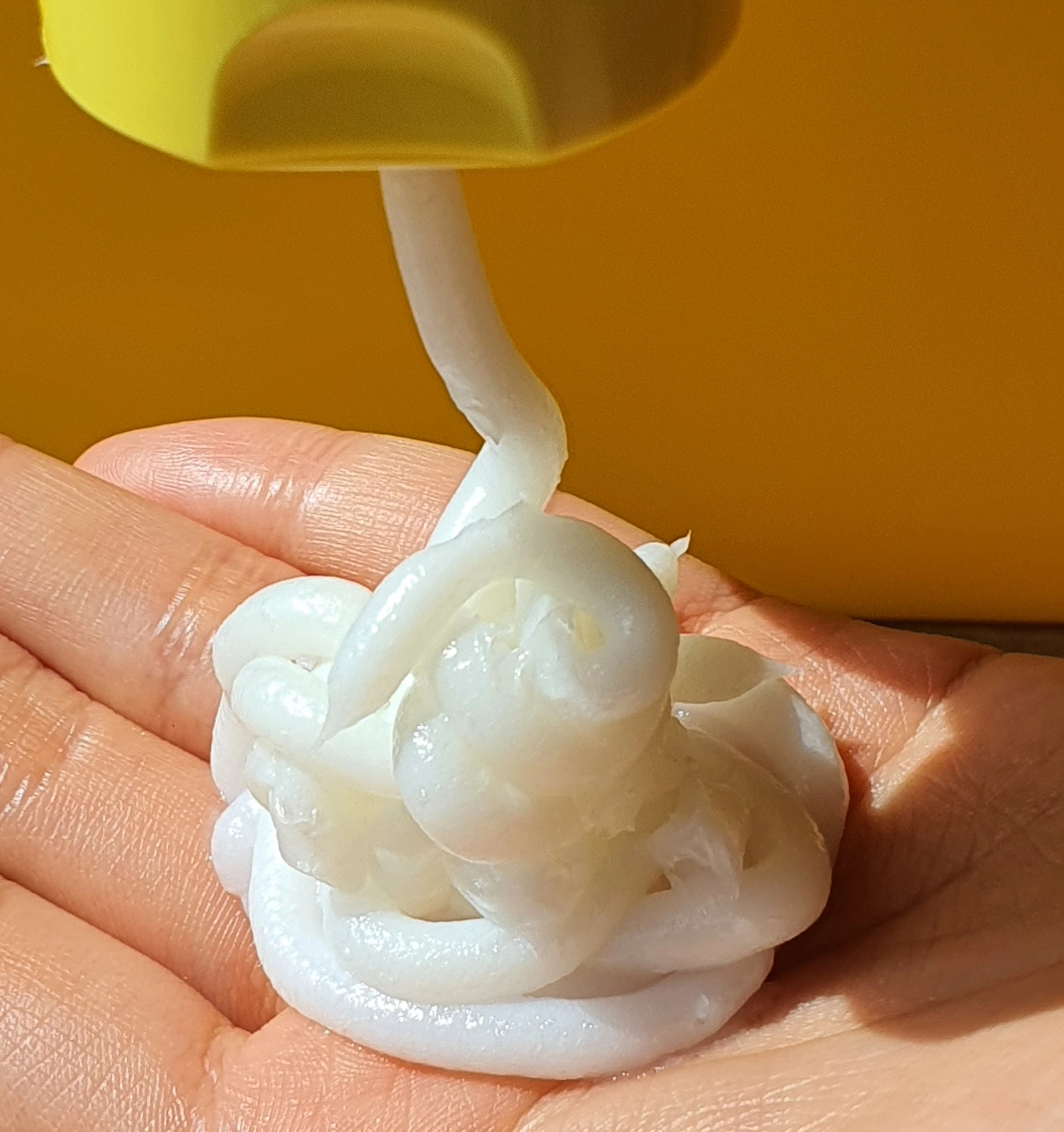 Korean cosmetic JEJU Island Brand New product Exfoliating Hydrating Honey Facial cleanser Foam