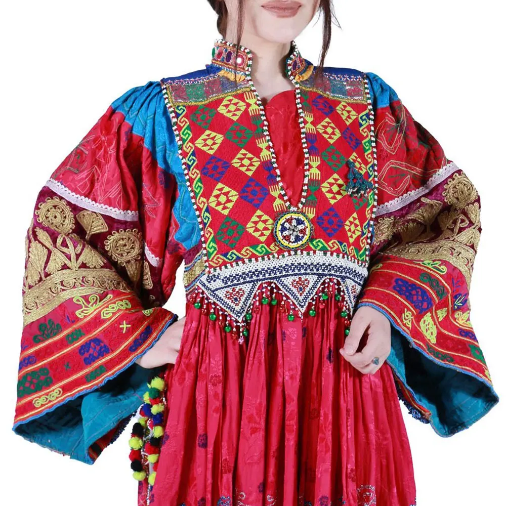 Женское платье с длинным рукавом