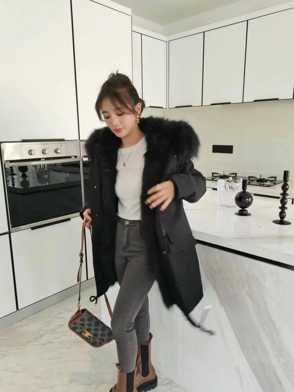 New Custom Design Lady Fur Collar Long Hoodies Warm Jackets Plus Size Winter Coat Women Parka Jackets