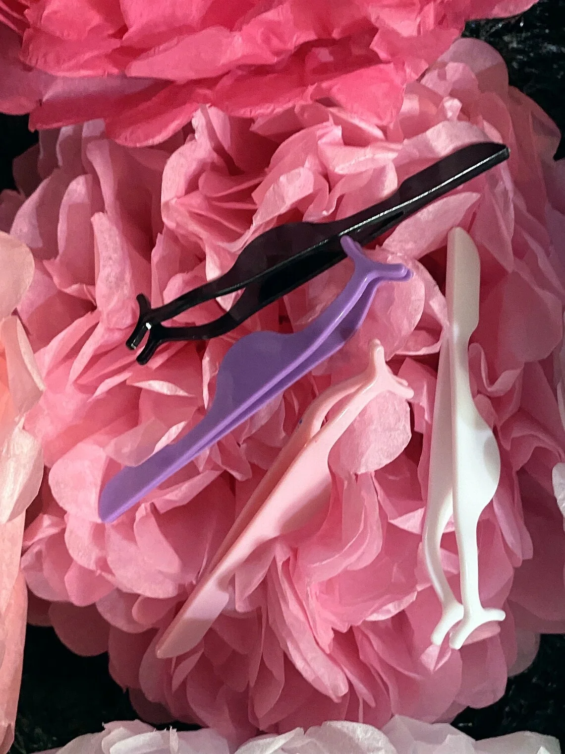 Durable Multi-Color Plastic Eyelash Applicators Tweezers Bulk Wholesale False Eyelash Applicator