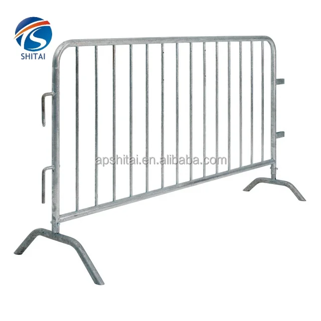 Customized metal traffic barriers outdoor building site crowd control fence removable crowed control temporary fence for sale