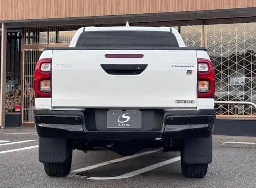 Низкая цена оптовая автомобили TOYOTA HILUX ZGR для продажи