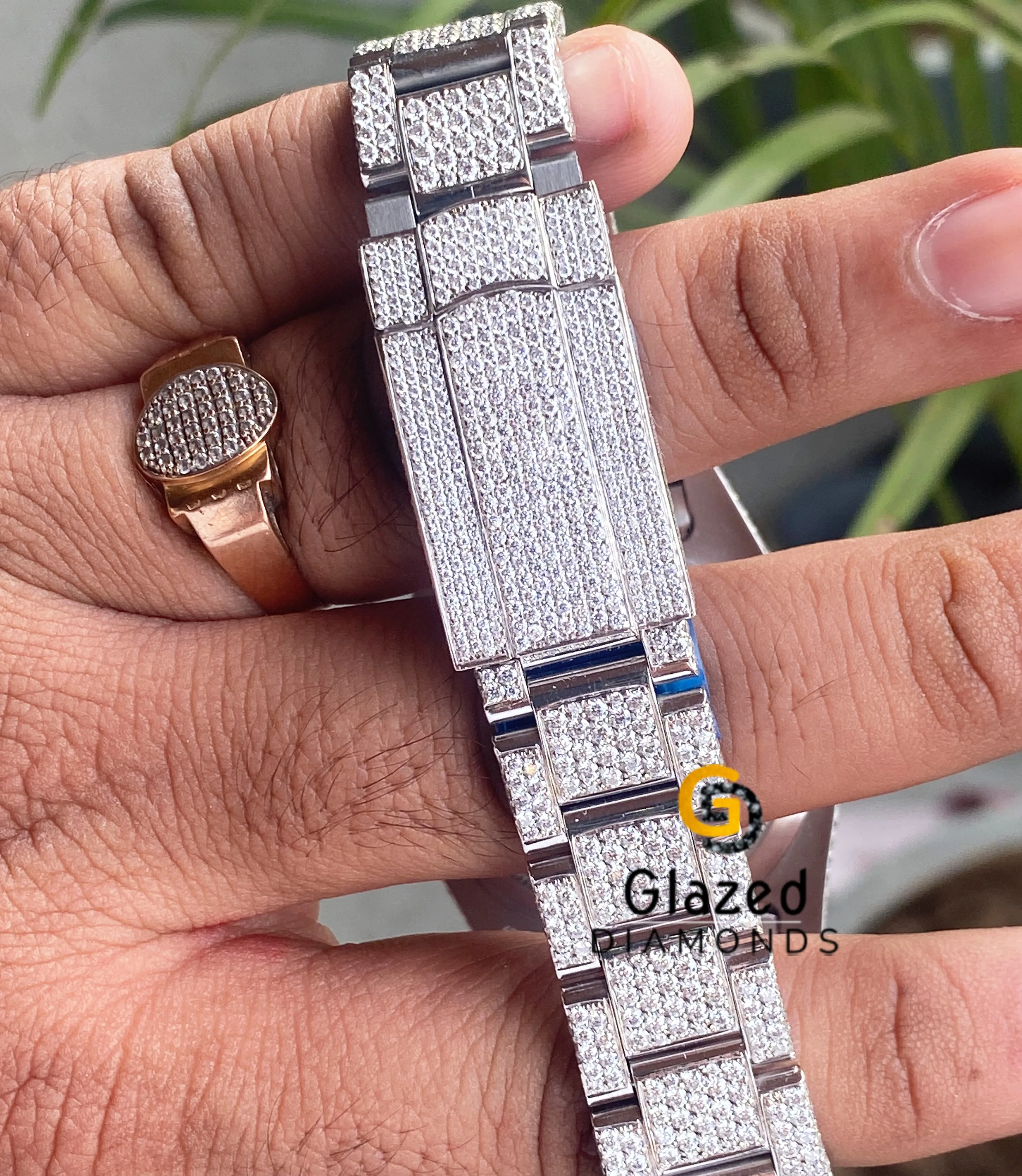 Mechanical Wrist Watch Made In Stainless Steel Moissanite Diamonds From Classic To Modern Mens Perfect Jewelry For Every Time