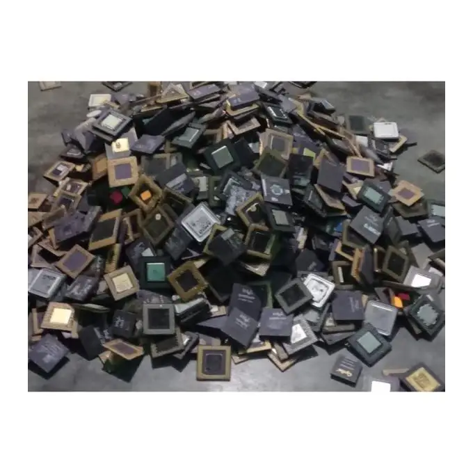 PENTIUM PRO GOLD CERAMIC CPU SCRAP motherboard and gold finger trimmed scrap