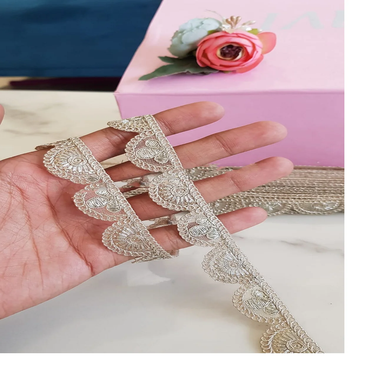 Ленты и кружева с машинной вышивкой по индивидуальному заказу в различных дизайнах цвете золотой нитью для свадебных платьев ожогах