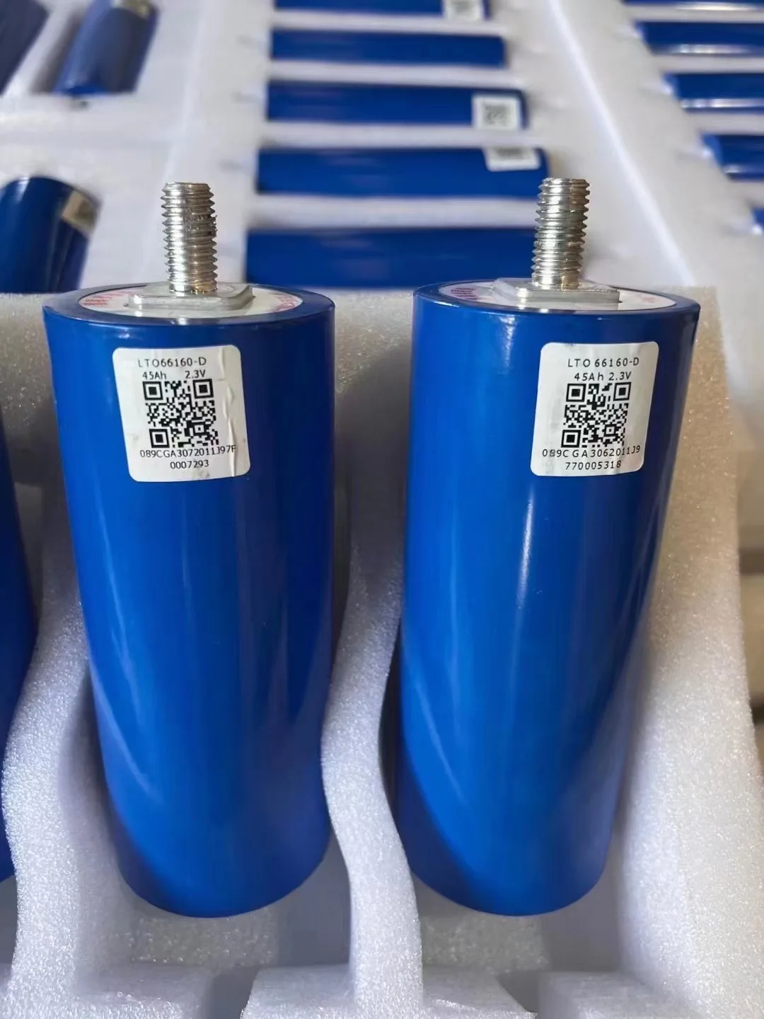 Renewable Energy 66160 2.3V 45Ah Battery Yinlong Lto Yinlong Cell 40ah Lithium Battery For Car Audio Solar Energy