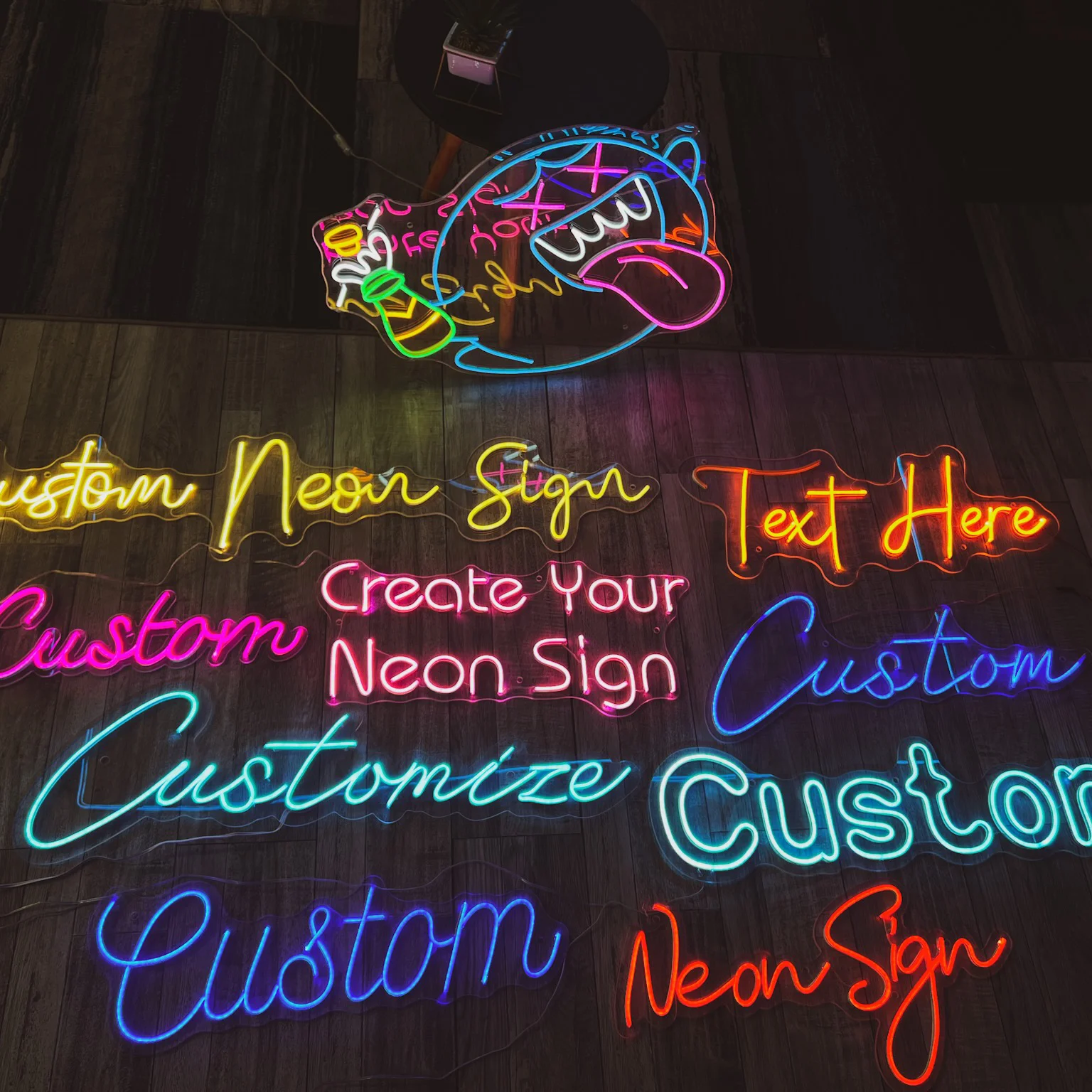 OEM Personalized LED Neon Signs For Wedding Birthday Bridal Shower Gaming Decor RGB Lightning Vintage Sign Board Silicone Strips