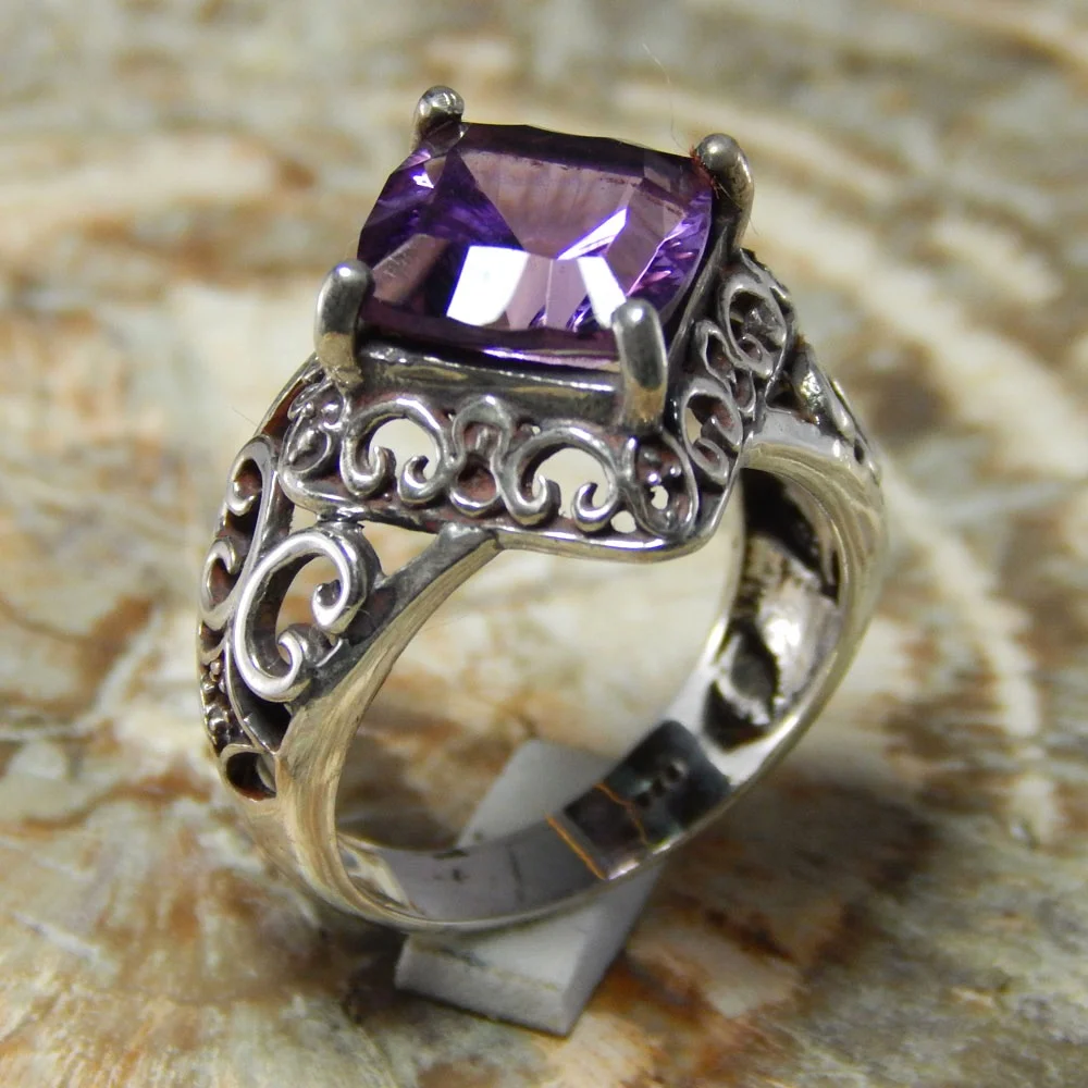 Vintage Emerald Cut Purple Amethyst Silver Ring 925 Solid Sterling Silver Ring Cushion Cut  Amethyst Gemstone Ring For Woman