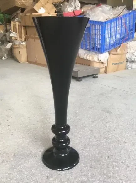 Unique Design Decoration Metal Flower Vase Customized Finished Decorative Flower Holder Modern Wholesale Flower Pot
