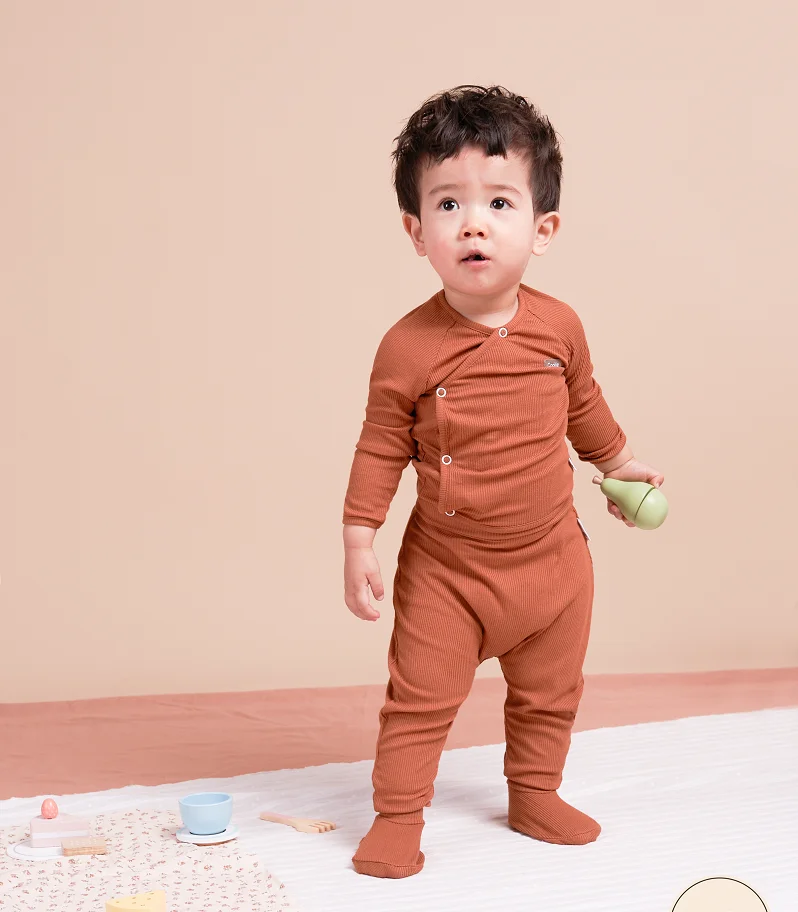 0-6 months Unisex Vietnam Newborn Baby Set with a long sleeve cross front top & high-waistband pants