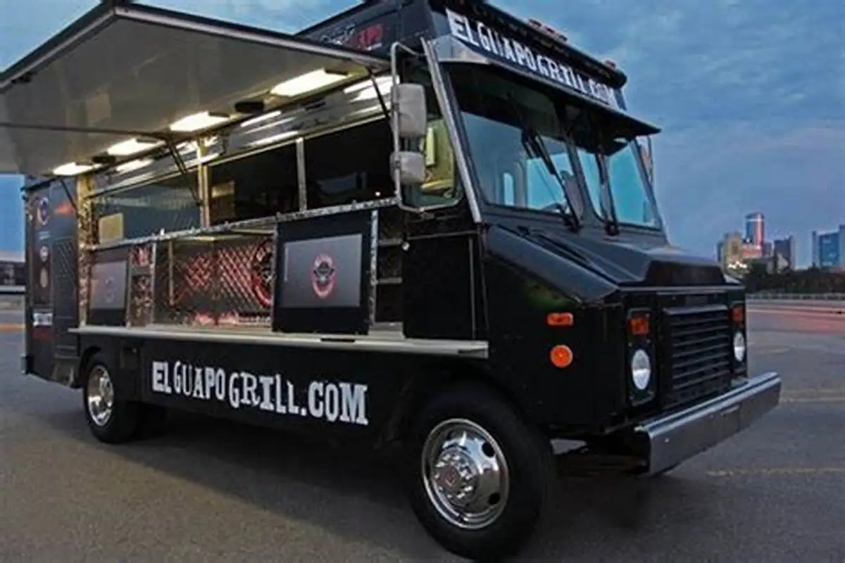 Used Mobile food truck for sale Street Fast Mobile Food Cart Truck Trailer for sell at cheap prices