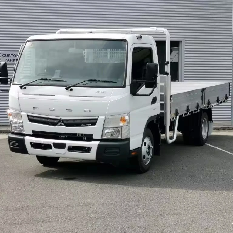 Доступный Подержанный грузовик Mitsubishis Fuso Canter 100% отлично работает без происшествий гарантия 1 год