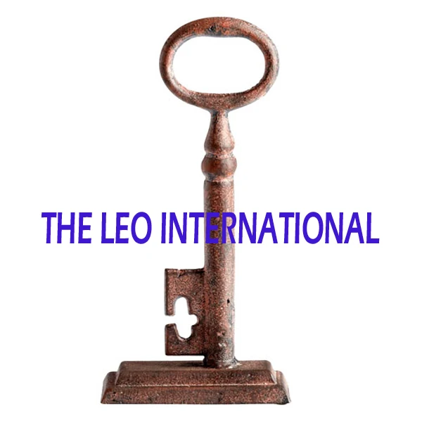 Hammered metal fruit sculpture rose gold finish 4X4X7 Inch height glossy shiny gifts crafts home decor