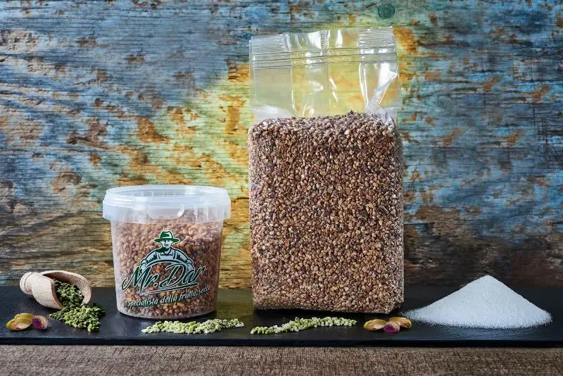 High quality diced pistachio sugared italian production  1kg ready to sell to suppliers in  vaccum bag