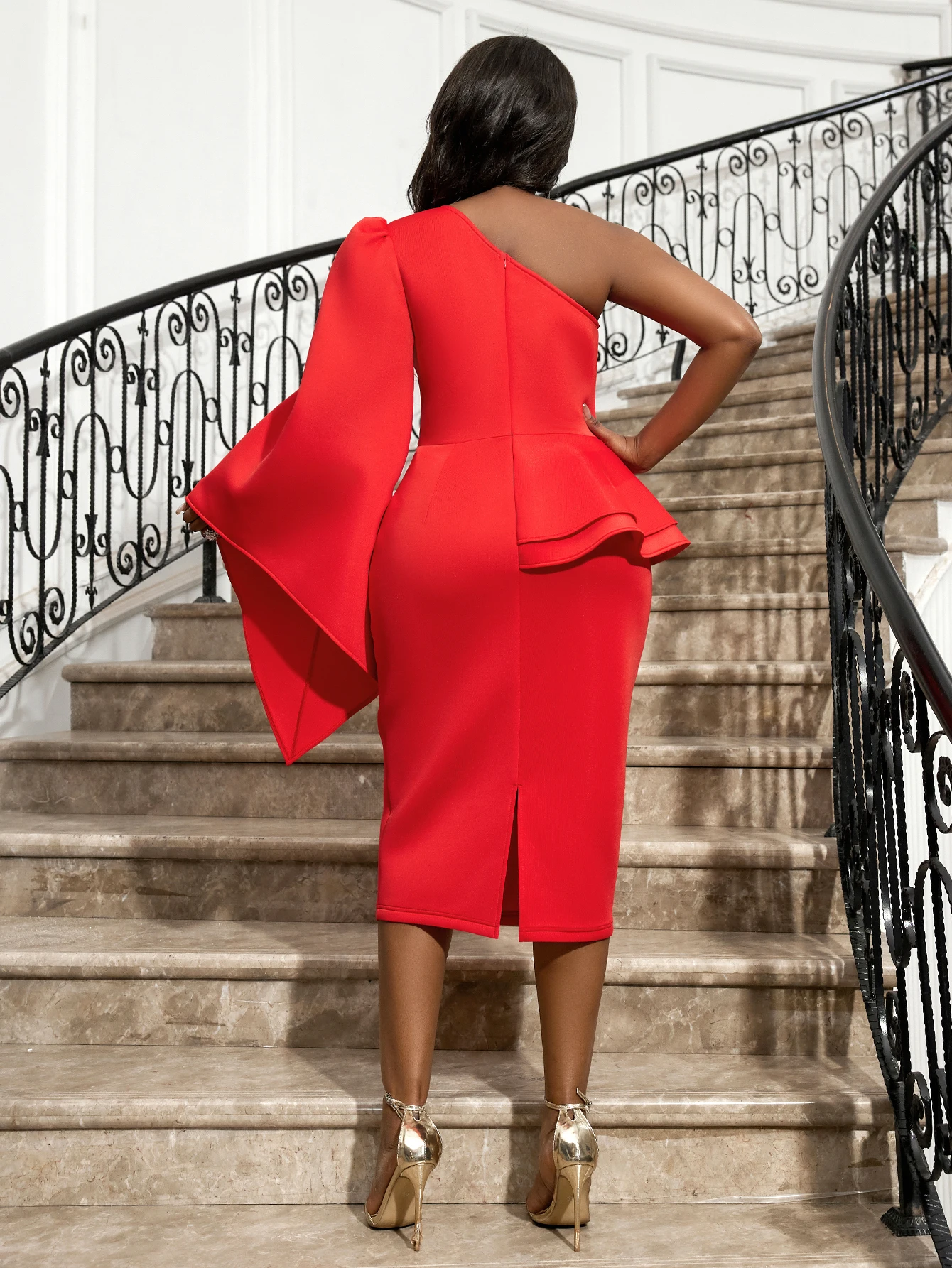 Wholesale Ruffles One Shoulder Cloak Sleeve Evening Dresses Women