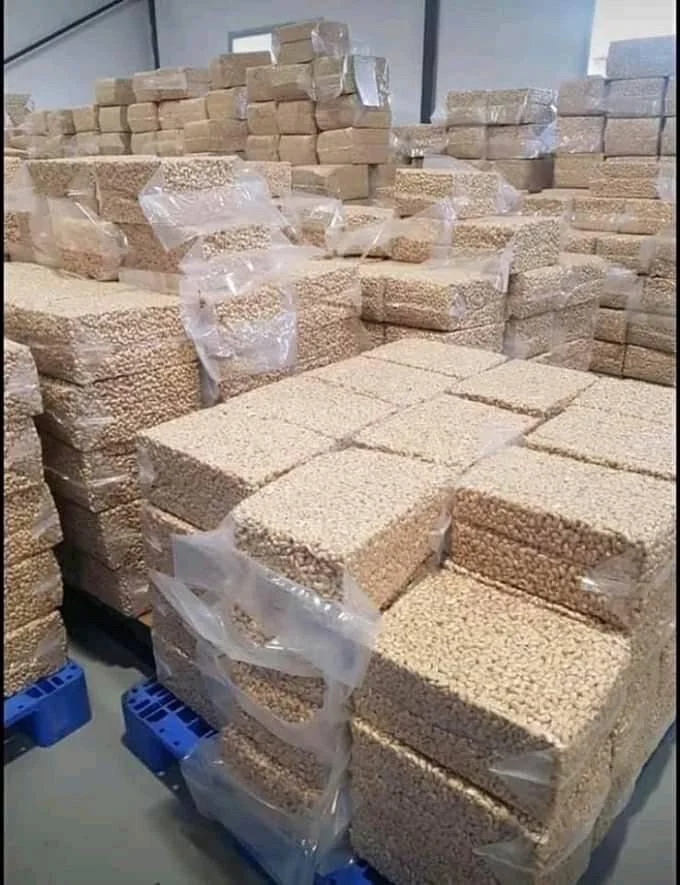 VIETNAM WHOLE CASHEW NUT WW320/ WW240/ WW180  Good Price High Quality For Middle East Market