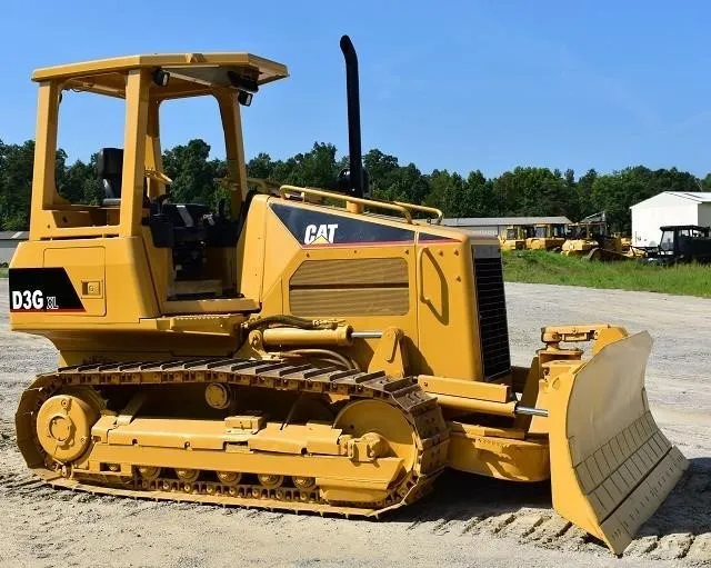 Efficiency CAT D3G XL LGP used bulldozers Mini Dozer Bulldozer 70 HP 8 Ton Caterpillar Mini Crawler Dozer Bulldozers For Sale
