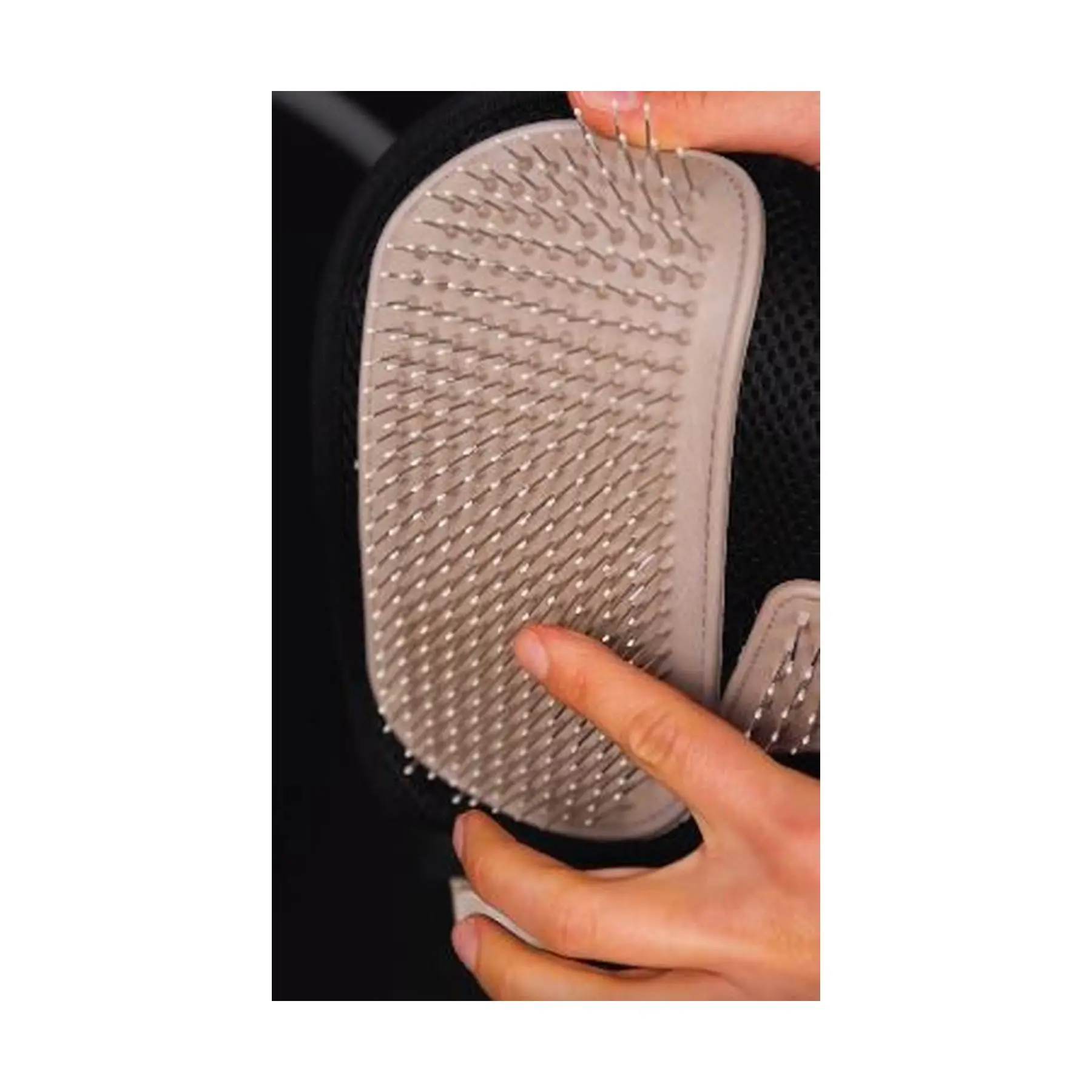 Deluxe Long Teeth Grooming Glove Inodorina - Deep Cleaning & Enhanced Fur Grooming - Elevate Coat Shine & Overall Health